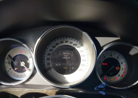 2014 Mercedes-Benz E 350 z USA, uszkodzony, nr VIN WDDHF5KB1EA837456